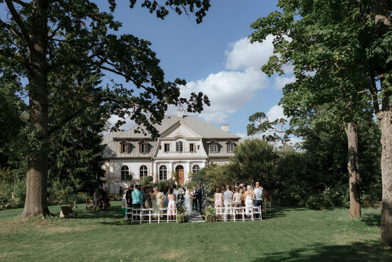 Kāzu sajūtu degustācija! Kā notiek, izskatās un garšo kāzas Abgunstē? 19. aprīlis, plkst. 14.00-18.00